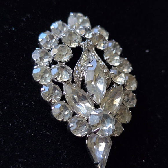 Vintage Eisenberg ice crystal brooch - Picture 2 of 9